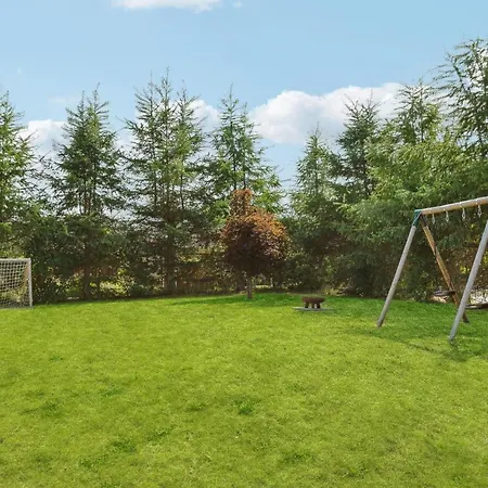 Stunning In With 4 Bedrooms, Sauna And Wifi Glesborg